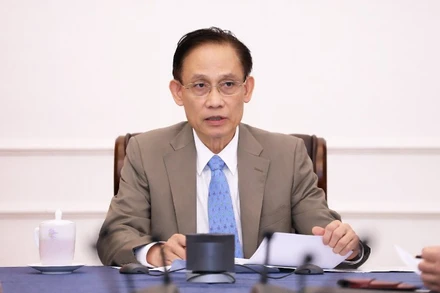 Ủy viên Bộ Chính trị, Bộ trưởng Ngoại giao Lê Hoài Trung điện đàm với Bộ trưởng Ngoại giao Philippines Maria Theresa Lazaro. (Ảnh: Báo Thế giới và Việt Nam)