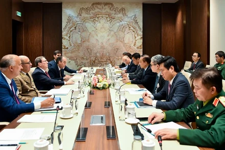 Quang cảnh hội đàm. (Ảnh: Báo Thế giới và Việt Nam)