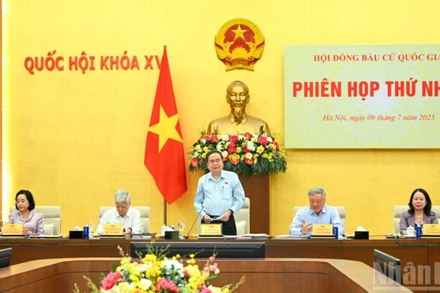 Phiên họp thứ nhất Hội đồng Bầu cử quốc gia. (Ảnh: DUY LINH)