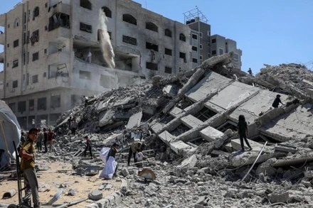 Những gì còn sót lại của tòa tháp Taiba cao 11 tầng sau cuộc không kích của Israel vào phía tây thành phố Gaza, ngày 10/9/2025. (Ảnh: Xinhua)