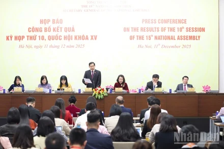 Quang cảnh họp báo công bố kết quả Kỳ họp thứ 10, Quốc hội khóa XV. (Ảnh: DUY LINH)