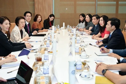 Thứ trưởng Ngoại giao Lê Thị Thu Hằng làm việc với Bí thư Thường trực Bộ Ngoại giao Thái Lan Eksiri Pintaruchi. (Ảnh: Bộ Ngoại giao)