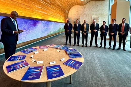 Chủ tịch Đại hội đồng Liên hợp quốc và các Đại sứ và đại diện Phái đoàn. (Ảnh: TTXVN)