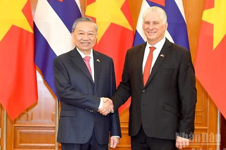 Tổng Bí thư Tô Lâm với Bí thư Thứ nhất, Chủ tịch nước Cuba Miguel Diaz-Canel Bermudez. (Ảnh: ĐĂNG KHOA)