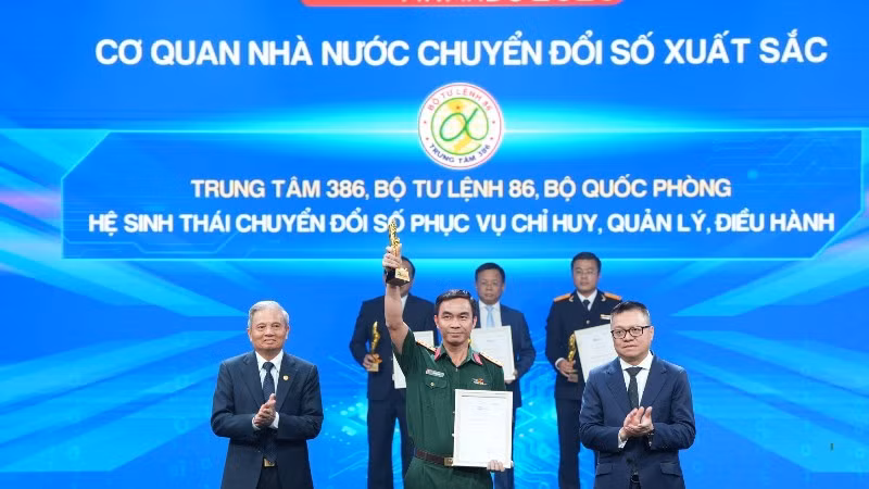 Lễ trao giải thưởng Chuyển đổi số Việt Nam 2025.