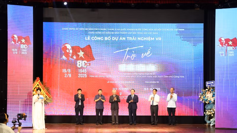 Lễ Công bố dự án trải nghiệm VR "Trở về thời khắc thiêng liêng".