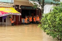 Lực lượng Quân khu kiểm tra thực tế tại thôn Tây An, xã Hoà Vang.
