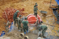 Sôi nổi trên công trường Mô Rỗi.