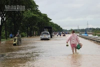 Nhiều xã, phường bị ngập do mưa lũ vừa qua.