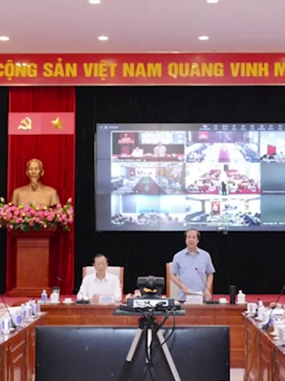 [Video] Từ năm học 2026 - 2027 triển khai một bộ sách giáo khoa dùng chung 