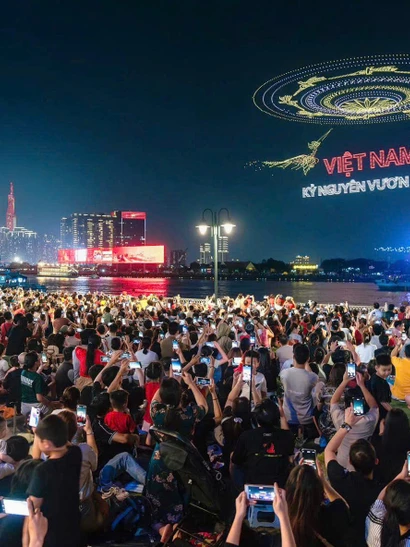 Tác phẩm "Kỷ nguyên vươn mình" đạt giải A cuộc thi ảnh báo chí: Việt Nam trên hành trình đổi mới