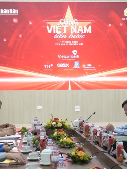 [Video] Lễ công bố hoạt động đi bộ toàn quốc "Cùng Việt Nam tiến bước"