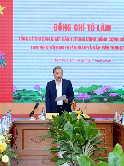 Tổng Bí thư Tô Lâm phát biểu chỉ đạo tại cuộc làm việc với Ban Tuyên giáo và Dân vận Trung ương. (Ảnh: ĐĂNG KHOA)
