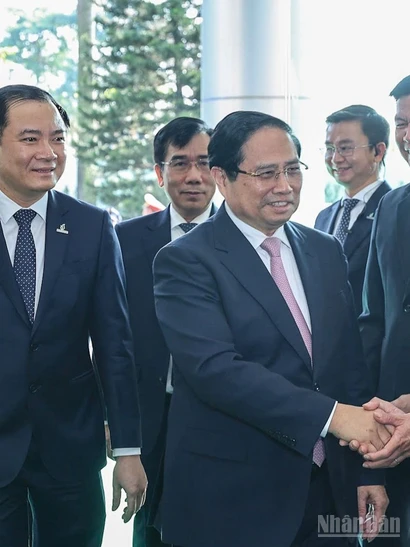 Thủ tướng Phạm Minh Chính đến dự Hội nghị triển khai nhiệm vụ năm 2026 của Tập đoàn Công nghiệp-Năng lượng Quốc gia Việt Nam.