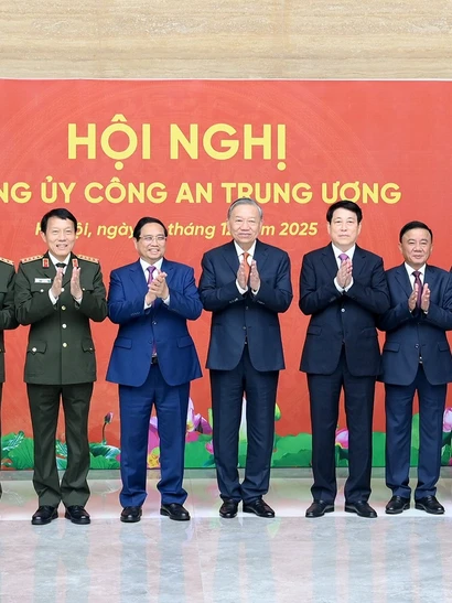 Tổng Bí thư Tô Lâm và các đồng chí lãnh đạo Đảng, Nhà nước dự Hội nghị Đảng ủy Công an Trung ương.