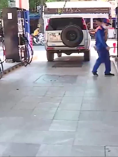 [Video] Giá xăng dầu có thể tăng nhẹ trong kỳ điều hành hôm nay (mùng 4 Tết)