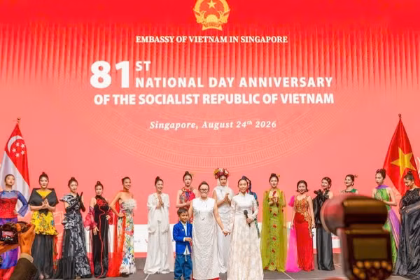 Chương trình “Đêm di sản Á Đông” giới thiệu bộ sưu tập “From Roots to Future-Từ cội nguồn đến tương lai” được tổ chức tại Singapore nhân kỷ niệm 81 năm Quốc khánh nước Cộng hòa xã hội chủ nghĩa Việt Nam 2/9. (Ảnh: Ban tổ chức)