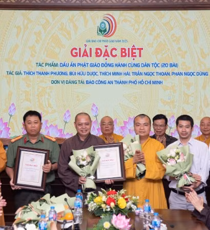 Giải Đặc biệt thuộc về loạt bài “Dấu ấn Phật giáo đồng hành cùng dân tộc”.