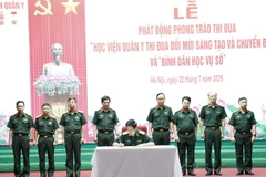 Các khối trực thuộc Học viện Quân y ký kết Giao ước thi đua tại Lễ phát động phong trào.