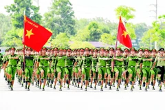 Cán bộ, chiến sĩ lực lượng Công an nhân dân tập luyện tại Trung tâm Huấn luyện và Bồi dưỡng nghiệp vụ (K20), Hà Nội. (Ảnh: THẾ ĐẠI)