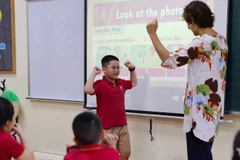 Phát triển năng lực tiếng Anh cho học sinh.