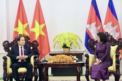 Chủ tịch Quốc hội Trần Thanh Mẫn hội kiến Chủ tịch Quốc hội Campuchia Khuon Sudary. (Ảnh: quochoi.vn)