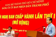 Đồng chí Nguyễn Văn Được, Ủy viên Trung ương Đảng, Bí thư Đảng ủy, Chủ tịch Ủy ban nhân dân thành phố phát biểu tại hội nghị.