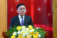 Thường trực Ban Bí thư Trần Cẩm Tú ký ban hành Chỉ thị số 57-CT/TW. (Ảnh: DUY LINH)