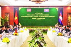 Kỳ họp lần thứ 21 Ủy ban Hỗn hợp Việt Nam-Campuchia về hợp tác kinh tế, văn hóa, khoa học và kỹ thuật diễn ra tại Siem Reap. (Ảnh: TTXVN)