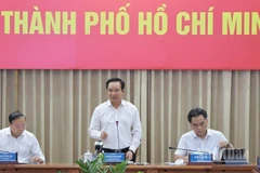 Đồng chí Nguyễn Văn Được, Ủy viên Trung ương Đảng, Phó Bí thư Thành ủy, Chủ tịch Ủy ban nhân dân thành phố phát biểu tại cuộc họp.