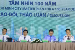 Các đồng chí chủ trì hội thảo.
