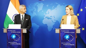 Các nhà ngoại giao Ấn Độ và EU họp báo chung tại Brussels, Bỉ. (Ảnh: EEAS)
