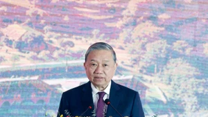 Tổng Bí thư Tô Lâm phát biểu tại lễ khởi công xây dựng công trình Trường Phổ thông nội trú Tiểu học và Trung học Cơ sở Trường Hà. (Ảnh: TTXVN)