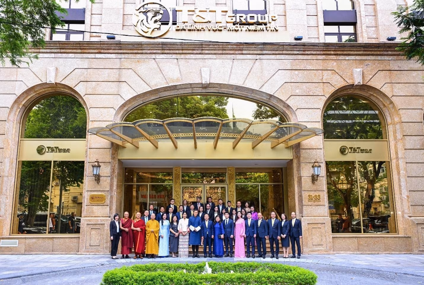 tt-group-2.jpg