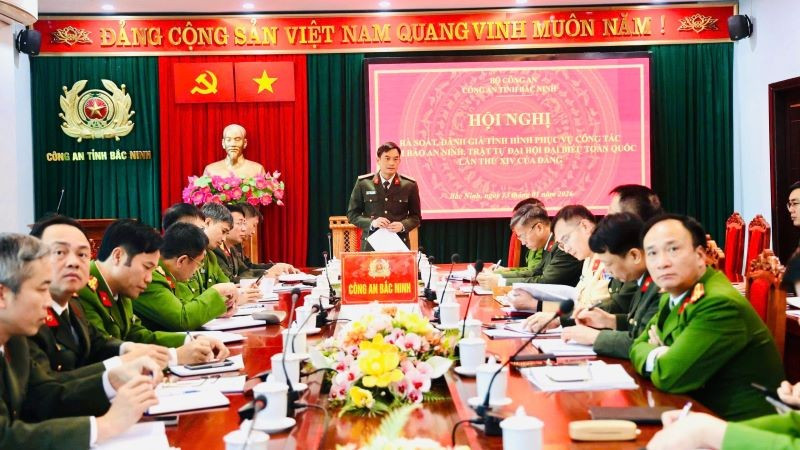 Đại tá Đỗ Đức Trịnh, Phó Giám đốc Công an Bắc Ninh chỉ đạo các đơn vị triển khai bảo đảm an ninh trật tự trên địa bàn.