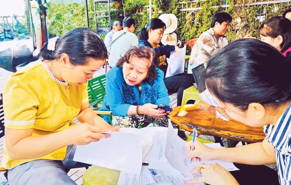 Mô hình “cà-phê dịch vụ công số” của phường An Phú Đông.