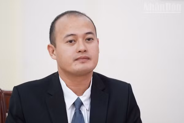 Thạc sĩ Thong Mengdavid, Viện Nghiên cứu quốc tế và chính sách công, Đại học Hoàng gia Phnom Penh. (Ảnh: ĐINH TRƯỜNG)