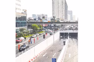 Hầm chui tại nút giao Lê Văn Lương-Khuất Duy Tiến (đường Vành đai 3), Hà Nội.