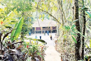 Nét độc đáo về bản sắc văn hóa hài hòa với môi trường sinh thái tạo nên sức hút của Làng du lịch cộng đồng Thái Hải (Thái Nguyên).