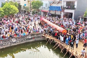 Lễ hội đền Lộng Khê (xã A Sào, tỉnh Hưng Yên) được đưa vào danh mục di sản văn hóa phi vật thể quốc gia năm 2017.