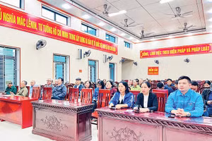 Tỉnh đoàn Hưng Yên phối hợp Trung tâm chuyển đổi số Học viện Chính trị quốc gia Hồ Chí Minh tổ chức lớp học "Bình dân học vụ số".