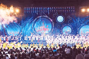 Một tiết mục trong Lễ khai mạc Festival Du lịch Cửa Lò 2026 với chủ đề “Cửa Lò - bốn mùa biển gọi”.