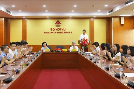 Quang cảnh lễ khai mạc tại điểm cầu Bộ Nội vụ. (Ảnh Moha)