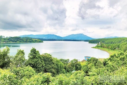 Biển Hồ, Gia Lai. (Ảnh THỤY LÊ)