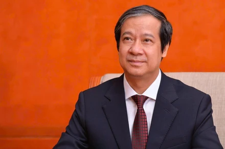 Bộ trưởng Giáo dục và Đào tạo Nguyễn Kim Sơn.