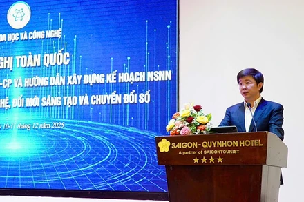 Thứ trưởng Bùi Hoàng Phương phát biểu tại hội nghị.