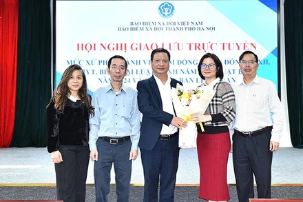 Các đại biểu tham gia chương trình giao lưu trực tuyến. (Ảnh HSS)