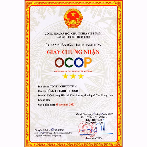 Tổ yến chưng tứ vị