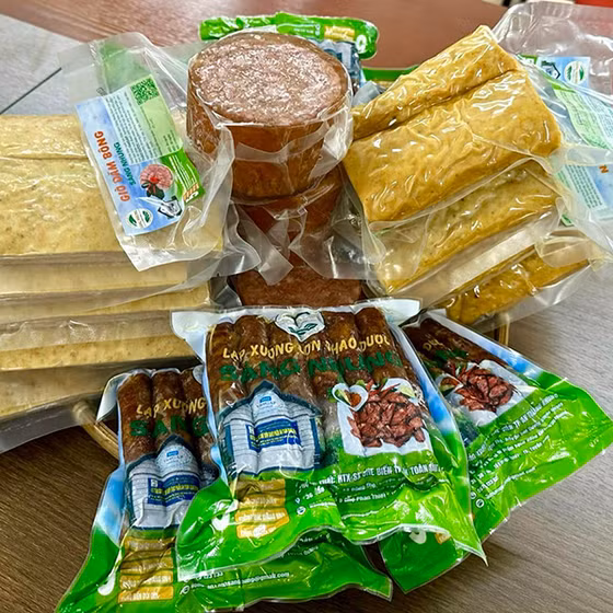 Lạp xưởng lợn Sáng Nhung