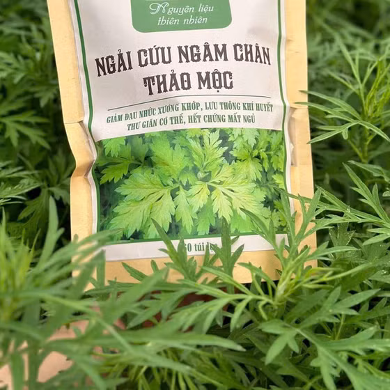 Bột ngải cứu ngâm chân